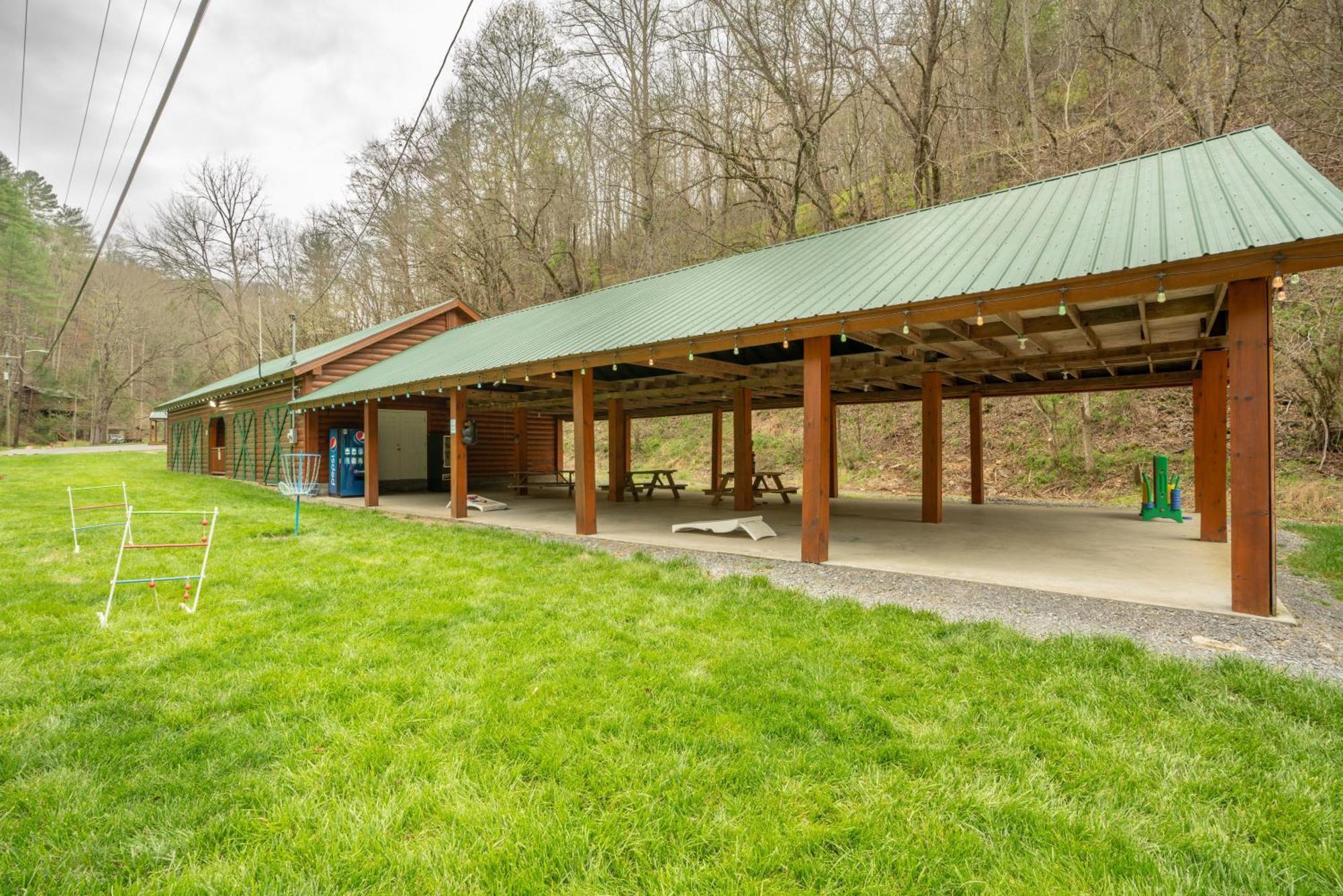 Hawks Nest Mountain Cabin Villa Sevierville Exterior photo