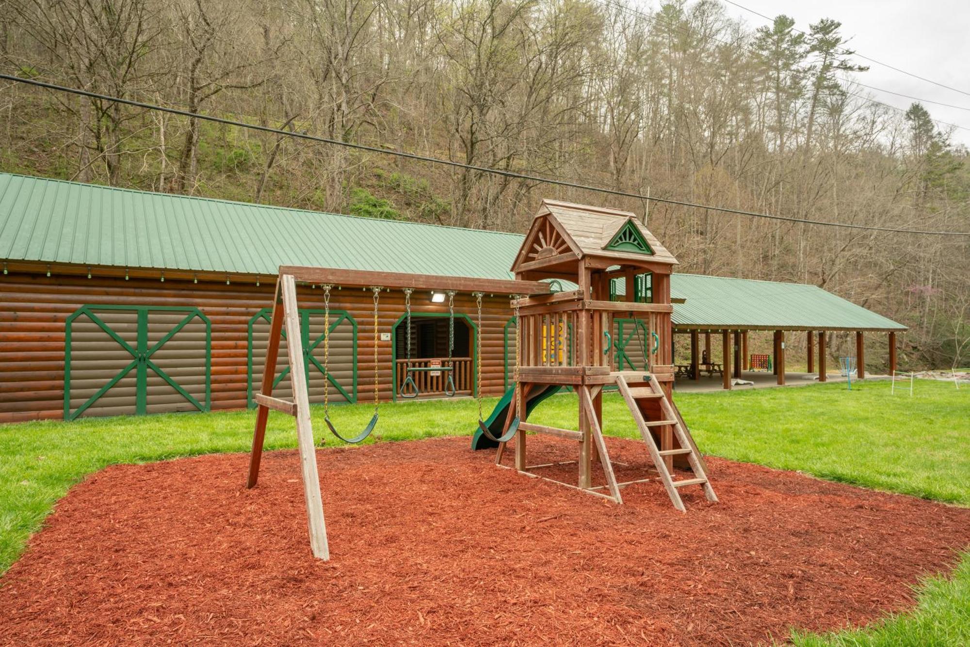 Hawks Nest Mountain Cabin Villa Sevierville Exterior photo